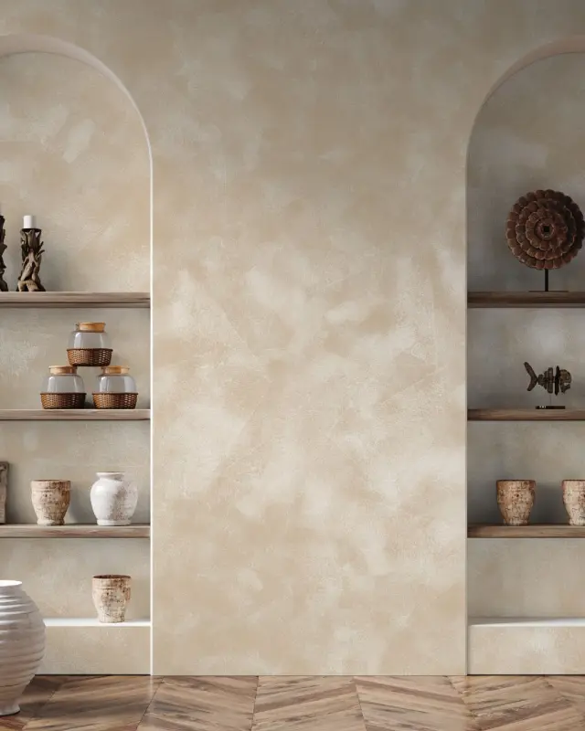 Detailaufnahme einer Q4-gespachtelten Wand mit Kalkputz in warmem Beige